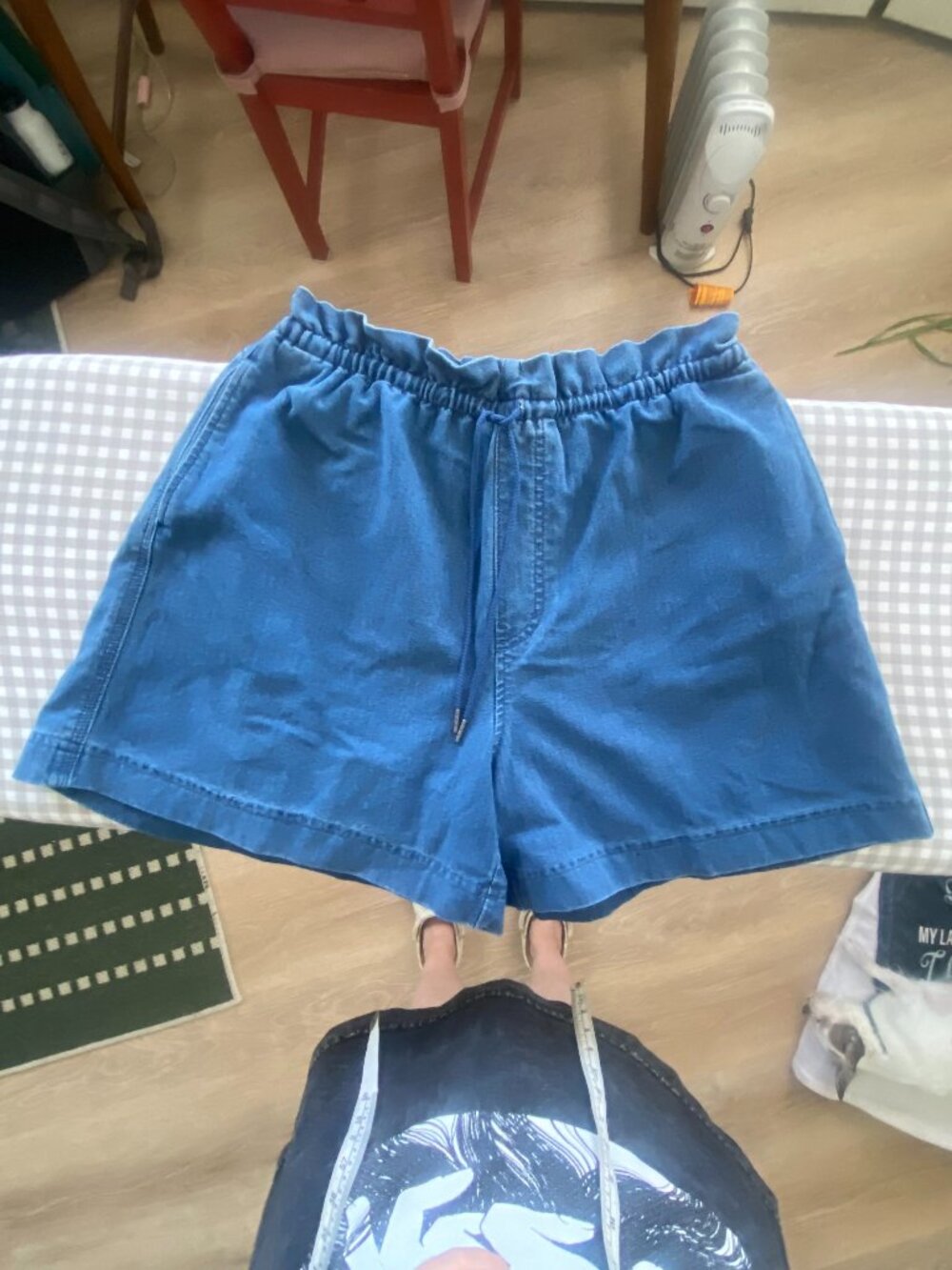 Uniqlo Size M cotton drawstring shorts